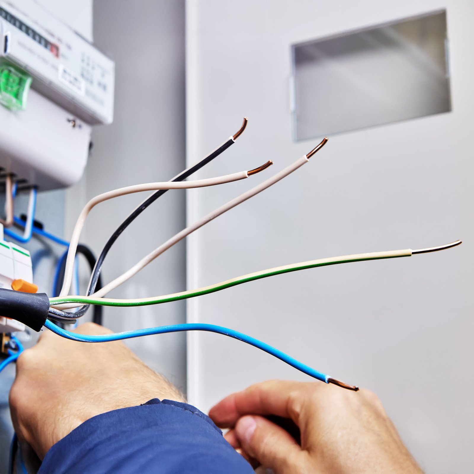 Pourquoi choisir MRG Électricité Générale comme électricien à Chaumont (89) ?